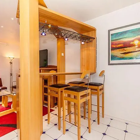 Remarkable 3-Bed House In Suresnes Facing Paris *